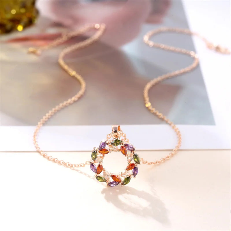 SILVIA | COLLAR CON ARCOÍRIS